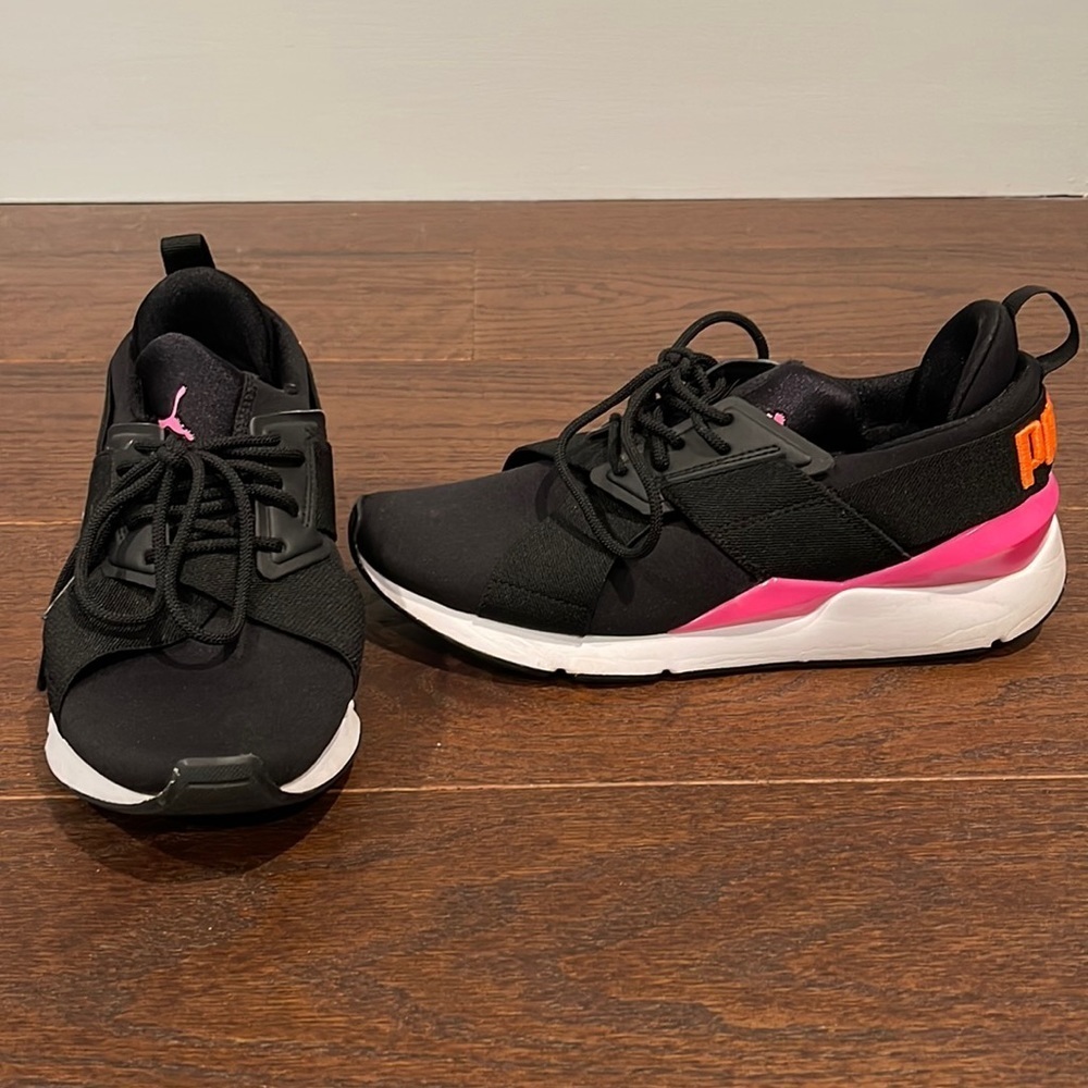 PUMA Women’s Black Sneakers Size 8.5